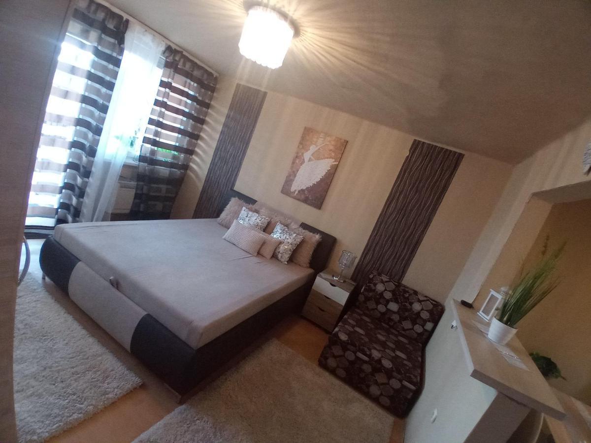 זלקרוס Erna Apartman מראה חיצוני תמונה
