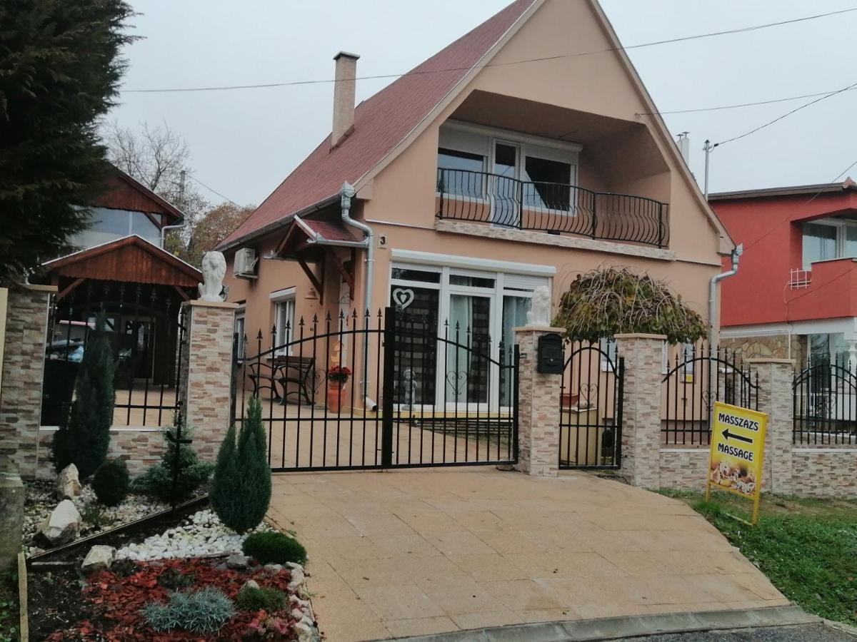 זלקרוס Erna Apartman מראה חיצוני תמונה