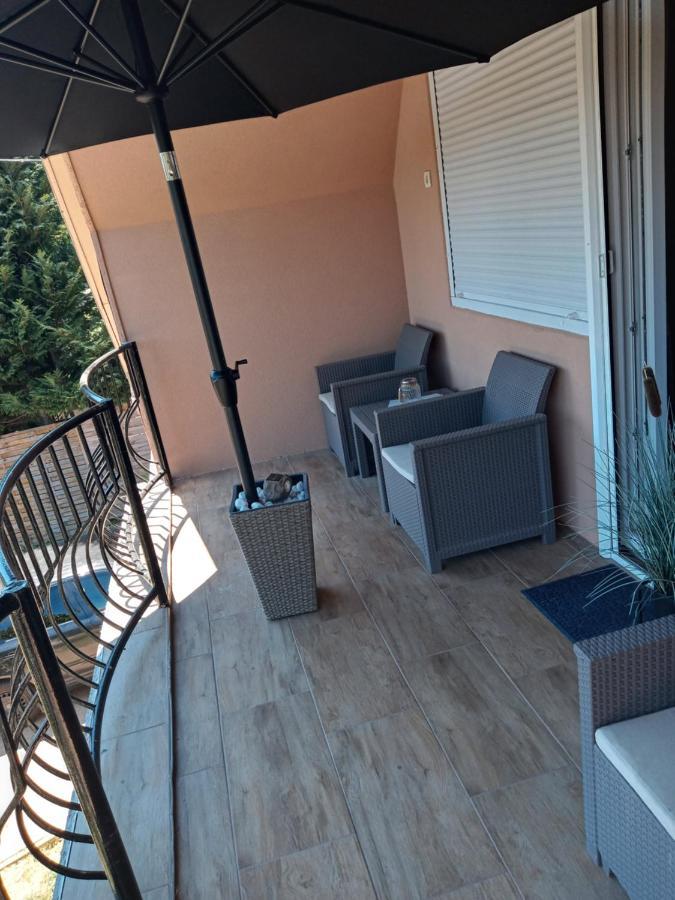 זלקרוס Erna Apartman מראה חיצוני תמונה