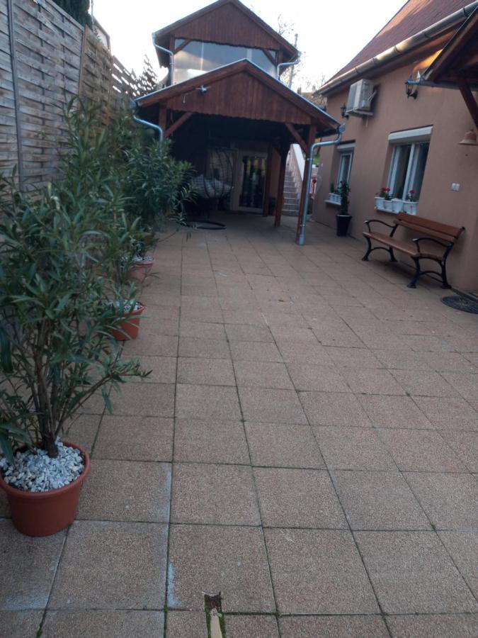 זלקרוס Erna Apartman מראה חיצוני תמונה