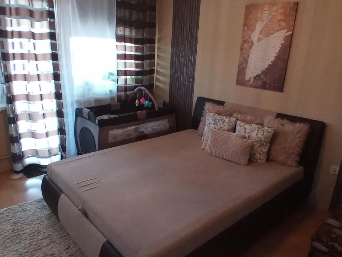זלקרוס Erna Apartman מראה חיצוני תמונה